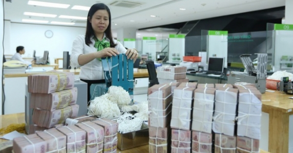 Nguồn vốn ở Việt Nam trước nghịch cảnh "người giàu cũng khóc"?