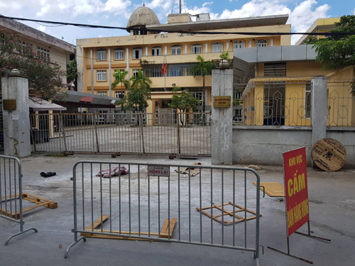 Hiện trường &ocirc;ng B&ugrave;i Hữu Tu&acirc;n tự thi&ecirc;u.&nbsp;Ảnh: Gia Ch&iacute;nh.