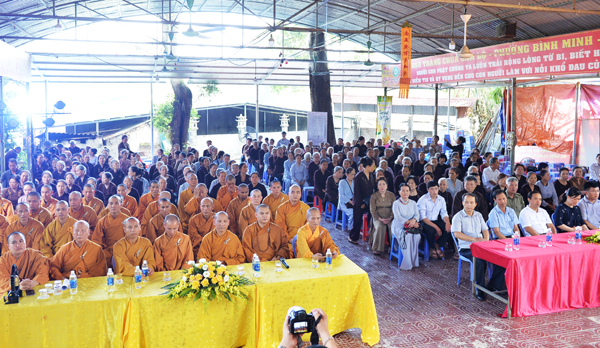 &nbsp;Lễ khai ph&aacute;p hạ trường ch&ugrave;a Cam Lộ