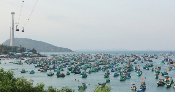 Miễn phí vé cáp treo Hòn Thơm cho du khách trẻ em