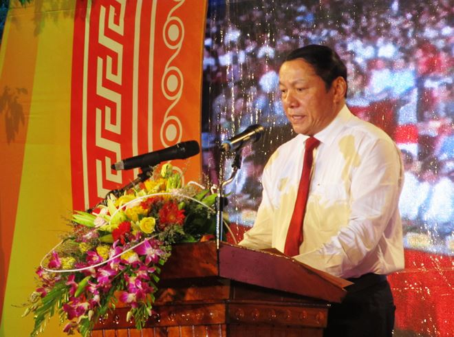 &Ocirc;ng Nguyễn Văn H&ugrave;ng - B&iacute; thư Tỉnh ủy Quảng Trị ph&aacute;t biểu tại buổi lễ.