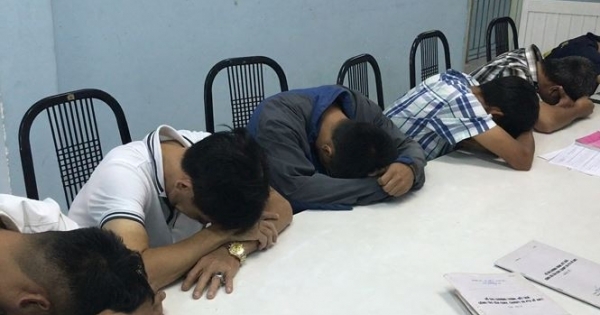 Ổ nhóm tổ chức cá độ mùa World Cup hàng trăm triệu mỗi ngày núp quán cafe bị bắt giữ