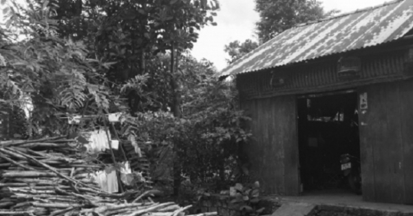 Cái chết của đứa trẻ nghèo sau hai trận hành hung vô cớ