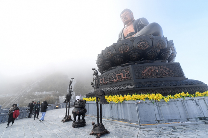 Quần thể văn h&oacute;a t&acirc;m linh Fansipan - Sun World Fansipan Legend