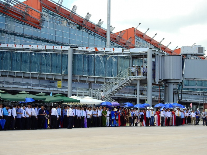 Rất đ&ocirc;ng người c&oacute; mặt tại sự kiện quan trọng diễn ra tại huyện V&acirc;n Đồn, l&agrave; một trong ba Đặc khu kinh tế quan trọng của cả nước trong tương lai.