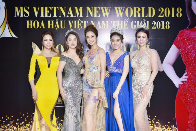 Hoa hậu Ho&agrave;ng Kim quyến rũ, h&eacute; lộ việc g&oacute;p mặt trong phim