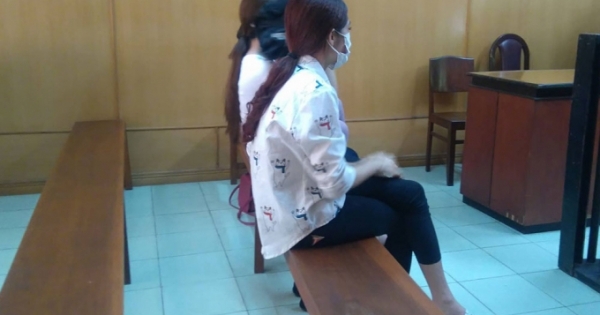 Môi giới kiêm bán dâm, hotgirl showbiz ngại ngùng khi hầu tòa