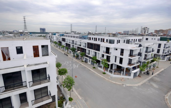 Quận Ho&agrave;ng Mai th&aacute;ng 5/2018 từng phải nhắc Dự &aacute;n khu chức năng đ&ocirc; thị Ao S&agrave;o của C&ocirc;ng ty CP Đầu tư v&agrave; Ph&aacute;t triển&nbsp;Lũng L&ocirc; 5, đang nợ số tiền sử dụng đất l&agrave; 323 tỷ đồng. Ảnh Danviet.vn