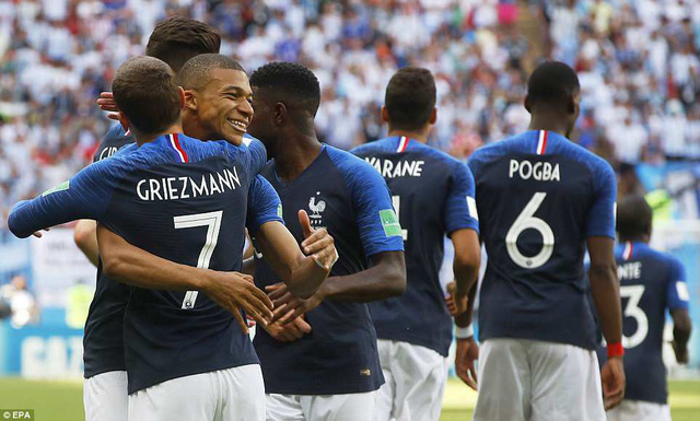Ph&aacute;p được đ&aacute;nh gi&aacute; cửa tr&ecirc;n với những ng&ocirc;i sao như Griezmann, Mbappe v&agrave; Pogba