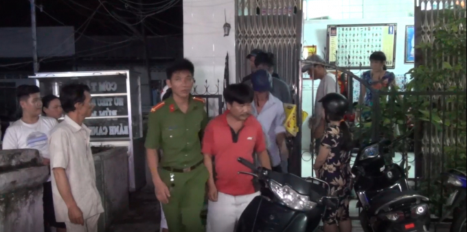 &Aacute;p giải đối tượng Điền về cơ quan c&ocirc;ng an.