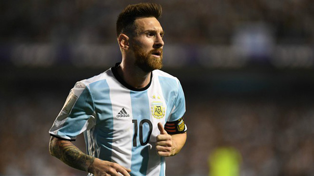 Messi được cho l&agrave; can thiệp v&agrave;o c&aacute;c quyết định sử dụng người của HLV Sampaoli