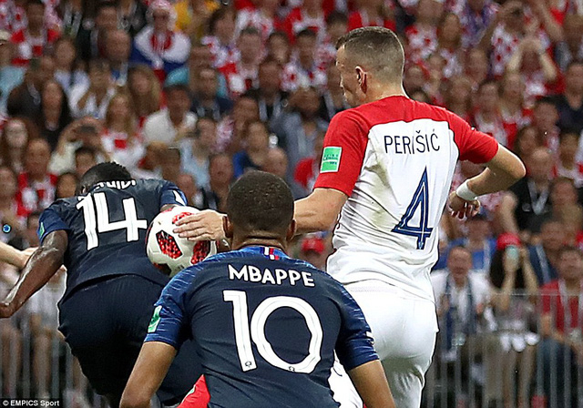 Perisic l&agrave; một trong những cầu thủ chơi năng nổ nhất b&ecirc;n ph&iacute;a Croatia