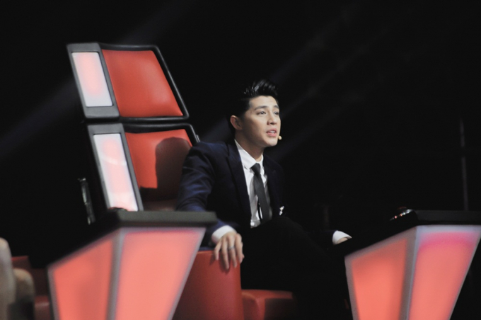 The Voice: Sau tất cả, Thu Phương bấm cứu ch&agrave;ng trai mang