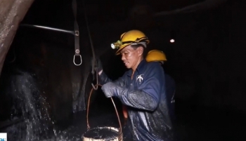 24h trong bóng đêm của những người công nhân thoát nước