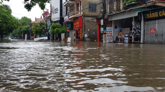 Mưa lớn trong những ng&agrave;y qua khiến nhiều địa phương tr&ecirc;n tỉnh Nghệ An bị ngập.