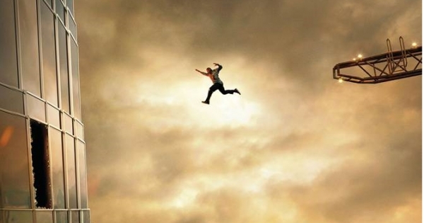 “Tòa Tháp Chọc Trời” bất ngờ vượt lên đứng đầu phòng vé Việt Nam