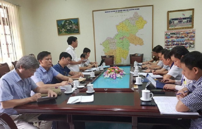 Tổ c&ocirc;ng t&aacute;c l&agrave;m việc với Hội đồng thi Sở Gi&aacute;o dục v&agrave; Đ&agrave;o tạo H&agrave; Giang. Ảnh Gi&aacute;o dục v&agrave; thời đại.