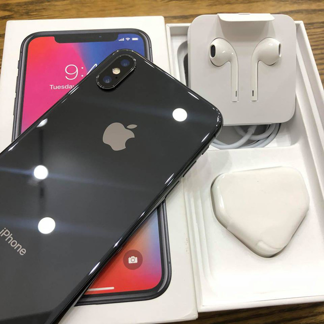 iPhone X cũng l&agrave; mặt h&agrave;ng được nhiều người t&igrave;m mua lại