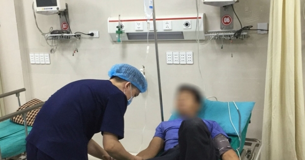 Rửa dạ dày vì ăn mật cá trắm, bệnh nhân “cạch đến già” món ăn truyền miệng