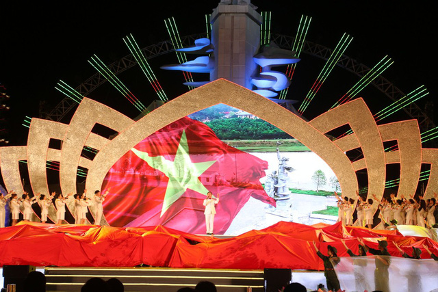 H&agrave; Tĩnh: X&uacute;c động Lễ kỷ niệm 50 năm Chiến thắng Đồng Lộc