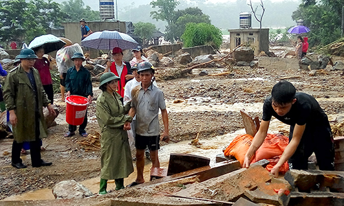 Khung cảnh hoang t&agrave;n nơi B&iacute; thư Tỉnh ủy Y&ecirc;n B&aacute;i đến.