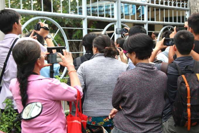 Khu đ&ocirc; thị mới Thủ Thi&ecirc;m vẫn đang l&agrave; một trong những điểm n&oacute;ng khi nhiều hộ d&acirc;n ở đ&acirc;y cho rằng đất, nh&agrave; của họ kh&ocirc;ng nằm trong ranh giới quy hoạch n&ecirc;n kh&ocirc;ng chấp h&agrave;nh di dời, tiếp tục khiếu nại l&ecirc;n c&aacute;c cấp c&oacute; tr&aacute;ch nhiệm. Ảnh: VGP