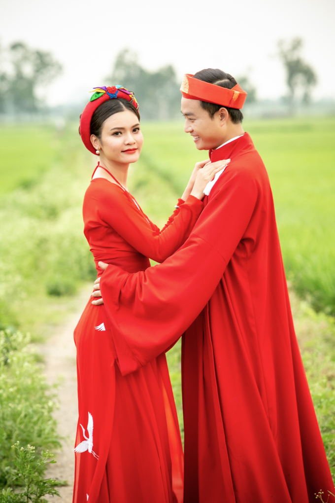 &ldquo;Trai trẻ&rdquo; Tiến Lộc &lsquo;&rdquo;d&acirc;ng&rdquo; thủ lợn đ&ograve;i&hellip; cưới Phạm Phương Thảo giữa c&aacute;nh đồng