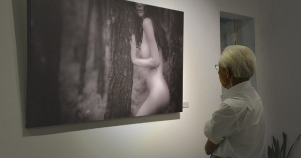Triển lãm ảnh khoả thân thu hút lượng người xem “kỷ lục”