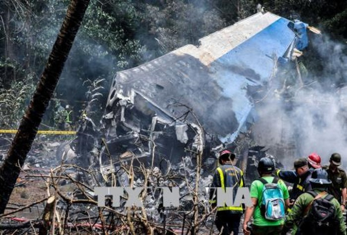 Hiện trường vụ rơi m&aacute;y bay
