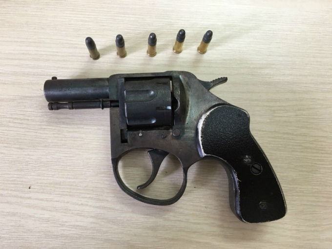 Sức&nbsp;giật của khẩu s&uacute;ng tự chế c&oacute; l&agrave;m L&ecirc; &ldquo;rơi s&uacute;ng&rdquo; hay kh&ocirc;ng? (Ảnh minh họa)