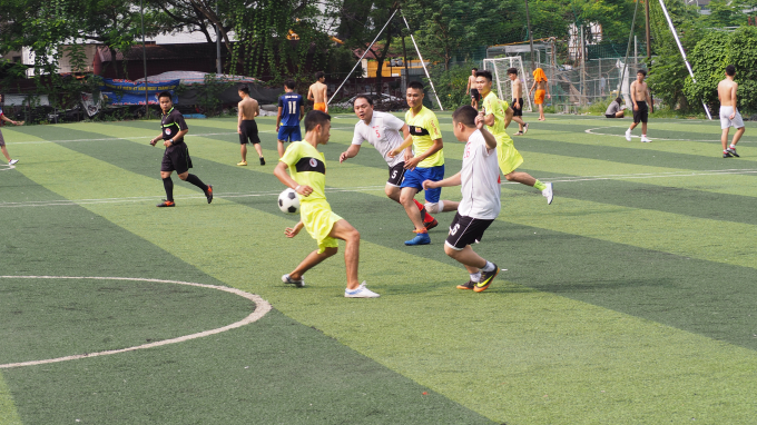 &nbsp;B&aacute;o T&agrave;i nguy&ecirc;n M&ocirc;i trường ( &Aacute;o v&agrave;ng ) gặp B&aacute;o Nh&acirc;n đạo Đời Sống.