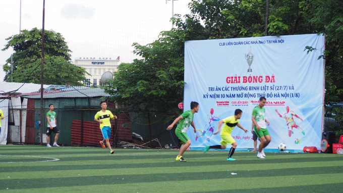 Sau khi vượt qua đội b&oacute;ng b&aacute;o Nh&acirc;n Đạo &amp;amp;amp; Đời Sống ở loạt đ&aacute; lu&acirc;n lưu. B&agrave;o T&agrave;i nguy&ecirc;n v&agrave; m&ocirc;i trường bước v&agrave;o cuộc trạm ch&aacute;n với đội b&oacute;ng Tạp ch&iacute; H&ograve;a Nhập để t&igrave;m ra đội v&ocirc; địch.