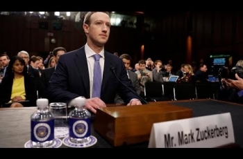 “Đế chế” Facebook chao đảo là vì đâu?