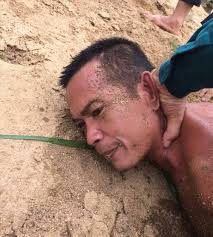 Đối tượng Vinh l&uacute;c bị bắt.