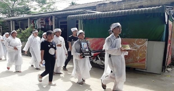 Vụ TNGT làm 13 người tử vong: “Anh em con chưa kịp báo hiếu sao ba mẹ lại vội bỏ đi như thế”