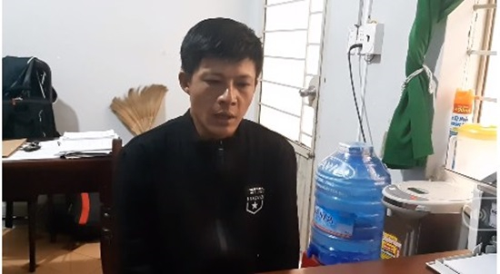 bat-doi-tuong-dung-bua-dap-tu-kinh-cuop-vang-hinh-anh01515968946