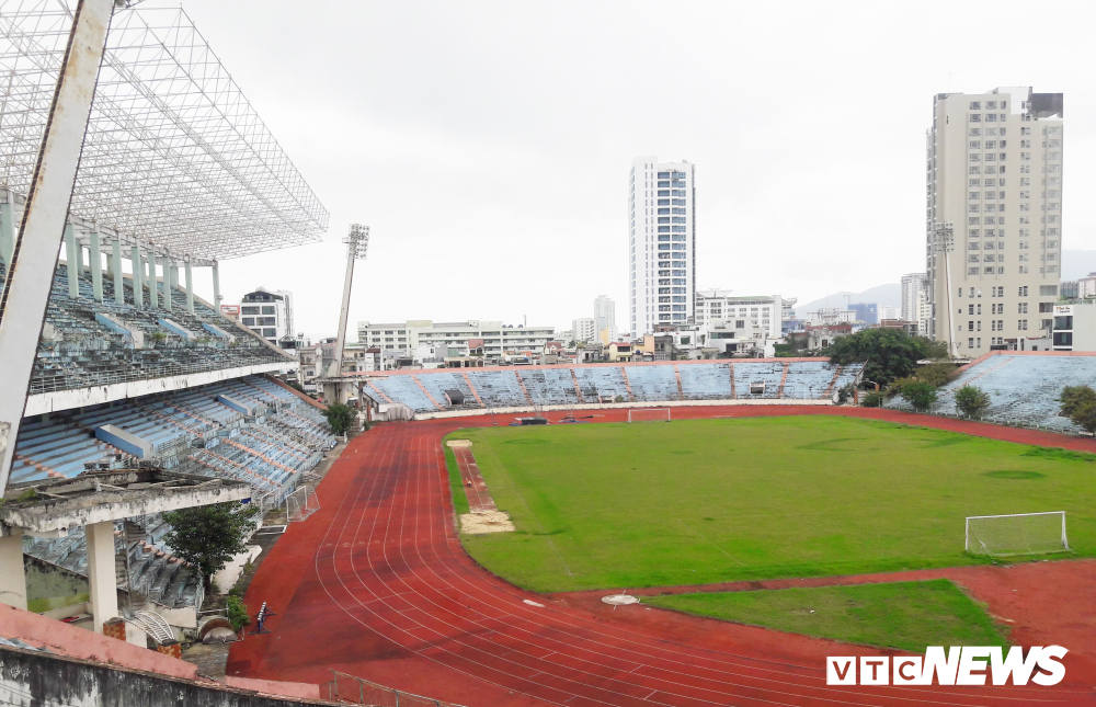 10 lô trong Khu phức hợp SVĐ Chi Lăng thuộc diện đất sản xuất, kinh doanh, dịch vụ có thời hạn sử dụng đất.