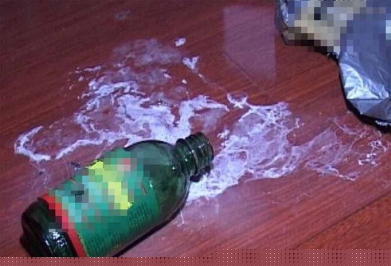 Cặp đôi quyết định dùng thuốc diệt cỏ để chết cùng nhau