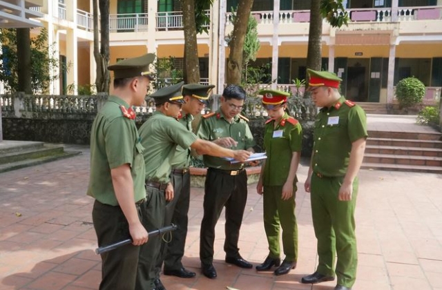 Thấy gì ở Hà Giang, Sơn La, Hòa Bình trong ngày thi đầu tiên