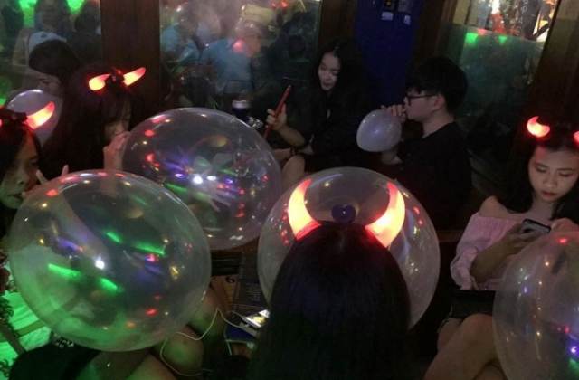 Công an Hà Nội mạnh tay xử lý các cơ sở kinh doanh 'bóng cười'