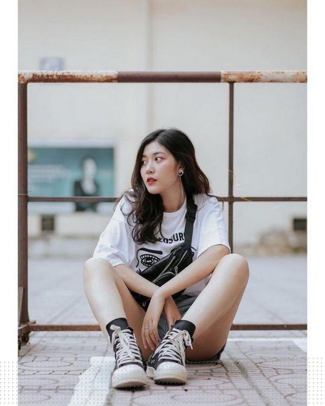 Tự tin và độc lập tài chính, đó là mẫu người mà cô gái 20 tuổi muốn trở thành. Còn trong cuộc sống, 3 điều quan trọng với Linh nhất là sức khỏe, gia đình và tài chính.