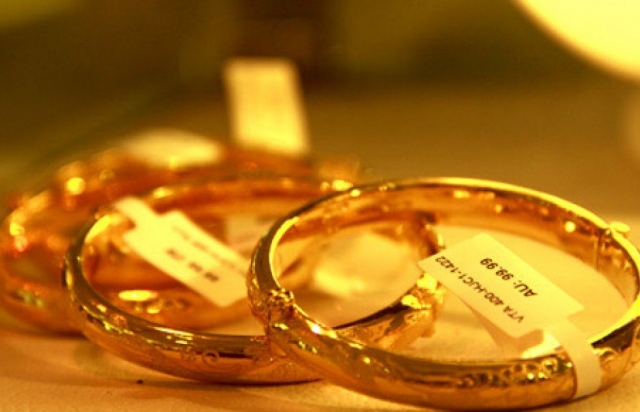 Giá vàng hôm nay 16/7: Thị trường vàng diễn biến trái chiều