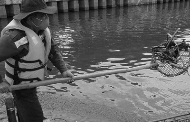 Chuyện đời bên những xe rác: Thức Trắng đêm, ngửi xú uế mỗi ngày để người khác có đường sạch, phố quang