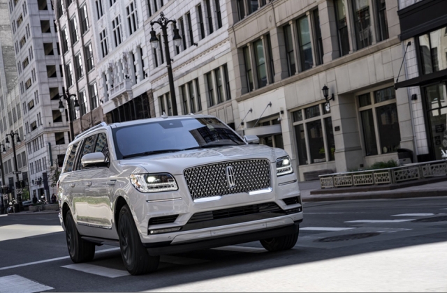 Khám phá “khủng long” Lincoln Navigator 2020