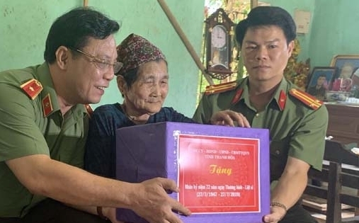 GĐ Công an tỉnh Thanh Hóa tri ân các gia đình thương binh, liệt sỹ
