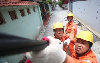 Cuối năm nay sẽ có biểu giá bán lẻ điện bậc thang mới