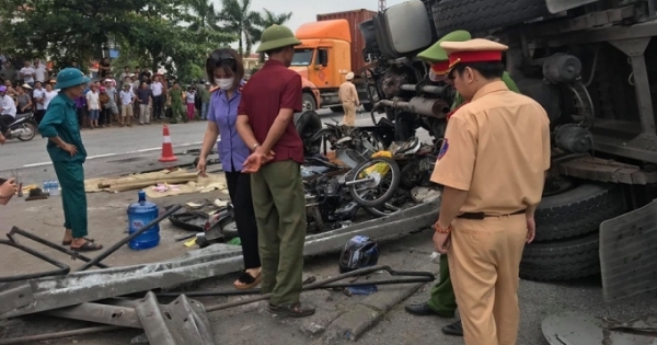 Cận cảnh hiện trường vụ tai nạn thảm khốc khiến 6 người tử vong