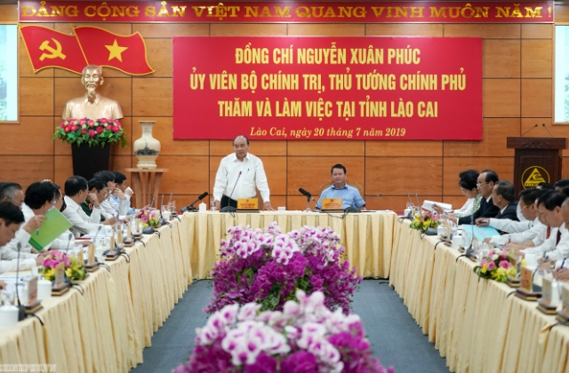 Thủ tướng làm việc với lãnh đạo chủ chốt tỉnh Lào Cai