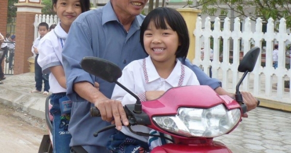 “Vết thương làng” sau khi người trẻ ồ ạt bỏ quê ra phố mưu sinh