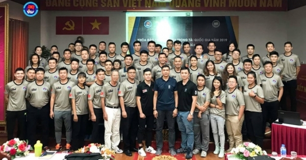 Hàng chục học viên “công cốc” khi tham dự khóa đào tạo trọng tài của VBF